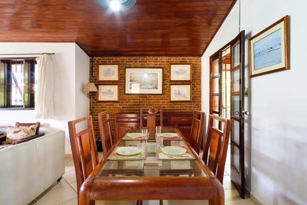 Bh4 - Bh4: Casa Com Piscina Ao Lado Da Praia Grande Ubatuba Extérieur photo